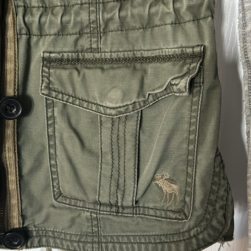 Abercrombie & Fitch Army green drawstring hooded jacket with grey knit sleeves - Picture 5 of 7